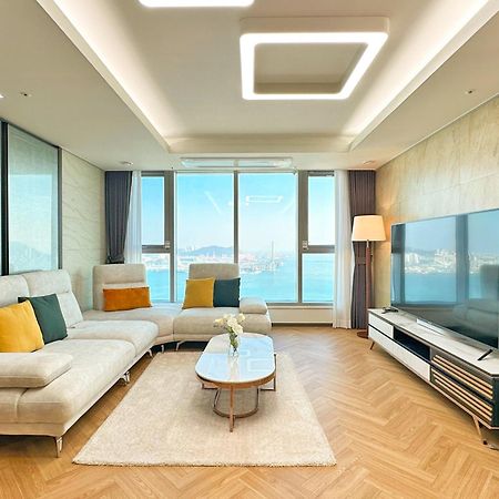 Brown Suites Busan Station Exterior foto
